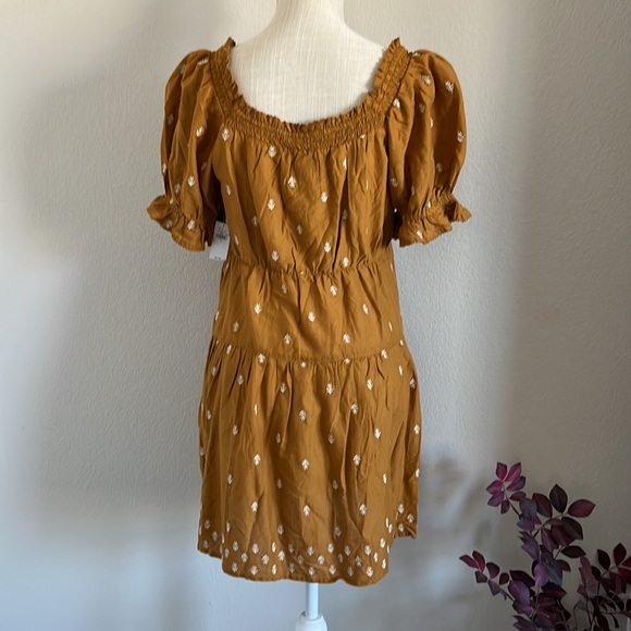 Floral embroidered dress - Picture 3 of 6